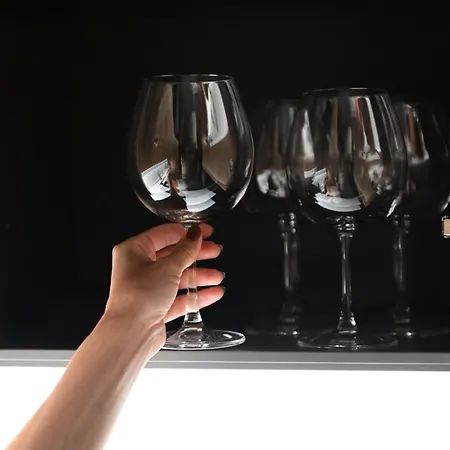 Le Marin Contemporary