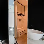 Le Marin Contemporary דירה *